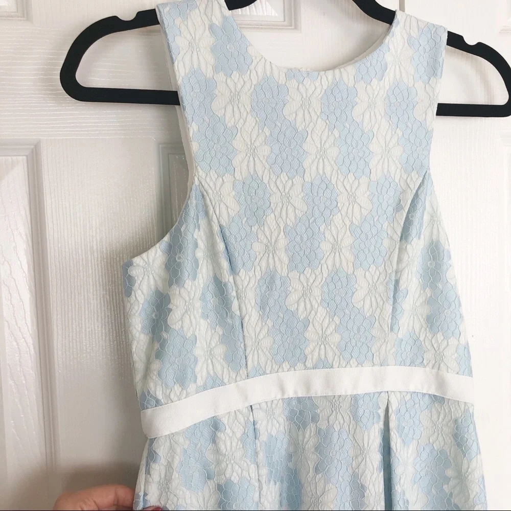 New Francesca’s Tinsley lace sleeveless midi dress